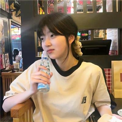 世界名作童话全集·拇指公主